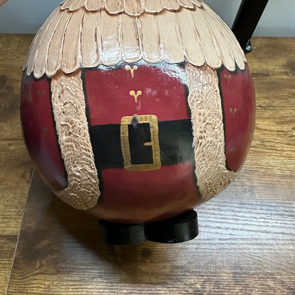 Handcrafted Santa Claus Painted Gourd Folk Art Christmas Decor Heart Wood Base‎